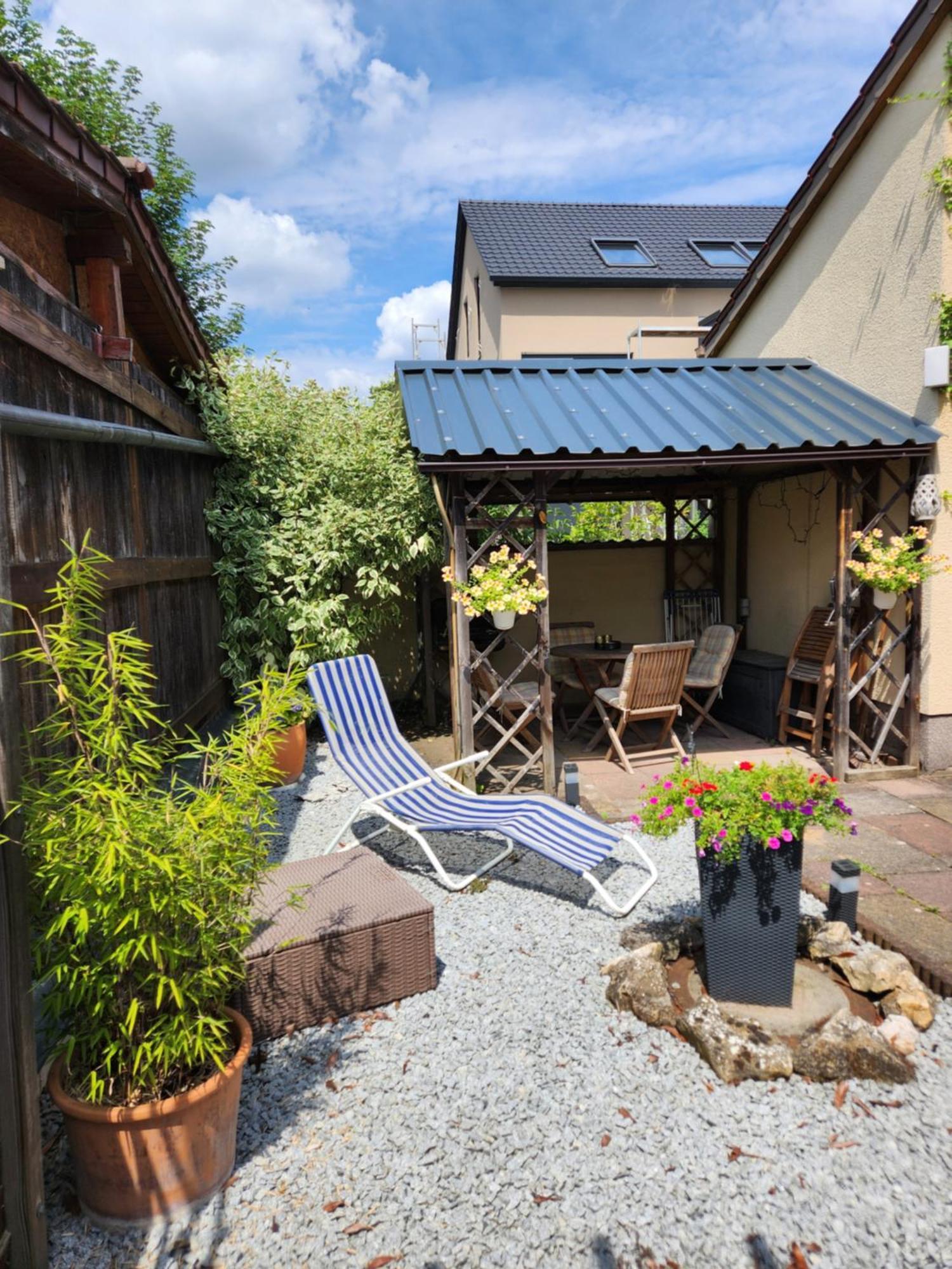 Schöne Ferienwohnung mit Terrasse Nähe Fürth Cadolzburg Exterior foto