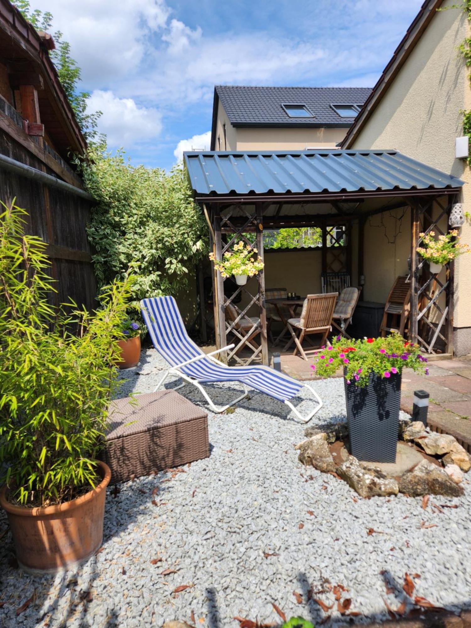 Schöne Ferienwohnung mit Terrasse Nähe Fürth Cadolzburg Exterior foto